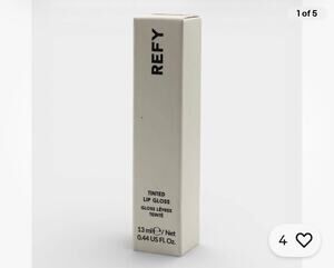 the REFY Satin Liquid Lipstick Pen with Vitamin E in the shade Rosa